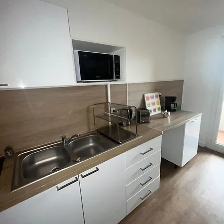 Apartman Proche Du Metro Et Universite