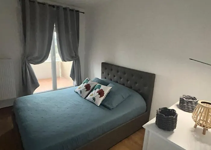 Апартаменты Proche Du Metro Et Universite